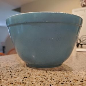 Vintage Blue Pyrex 401 Primary 1950's bowl